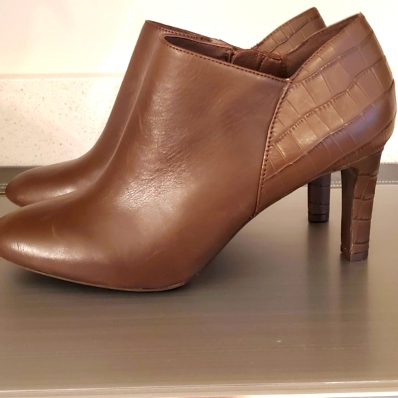 ANTONIO MELANI Shoes - NWT 🎄LEATHER ANTON0IO MELANIE BOOTS